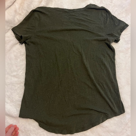 Lululemon All yours Organic cotton v-neck shirt size 8 - Picture 2 of 3